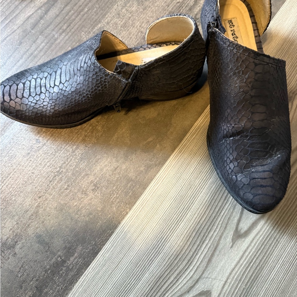 Black Textured Slip-On Shoes